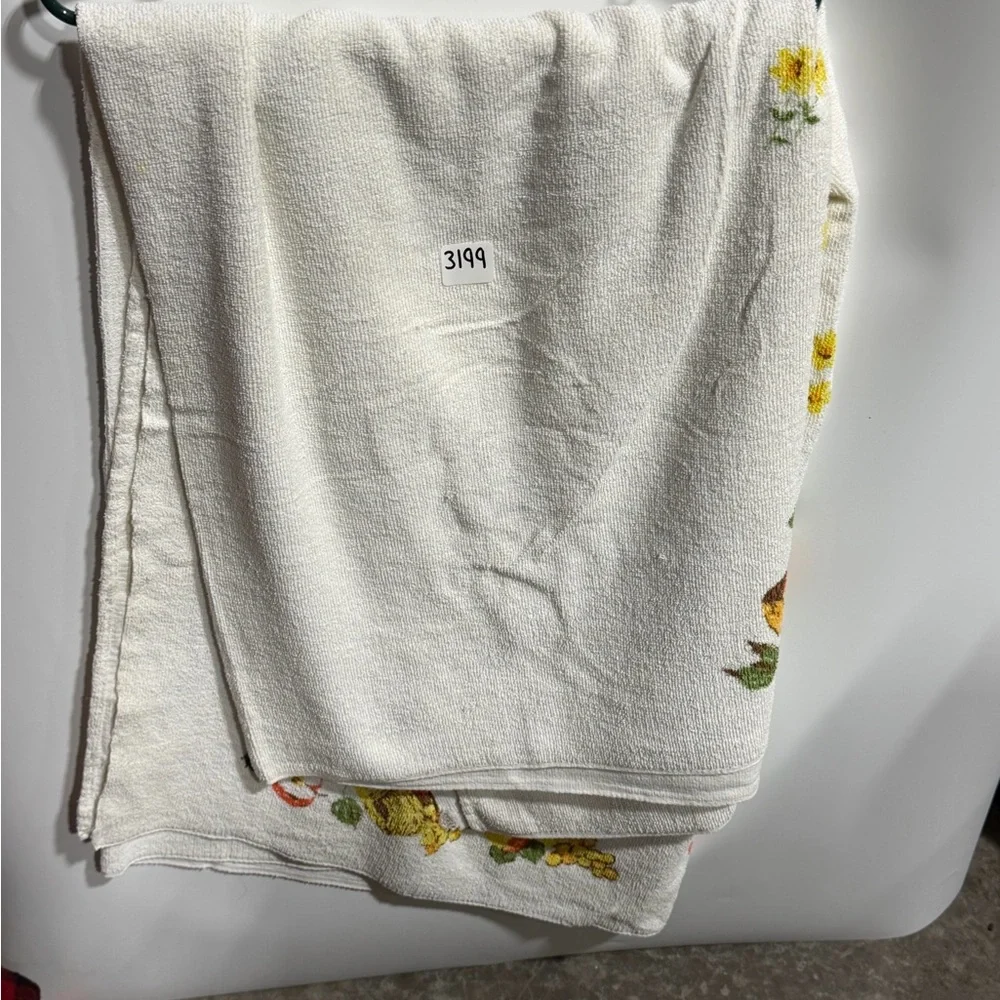 #3199- Vintage Beach Towel with Yellow Fruit Pitcher Motif